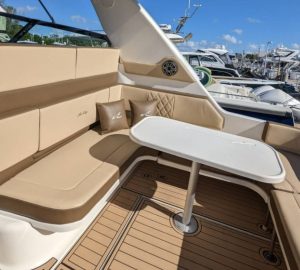 Sea Ray 40’ Sundancer_4